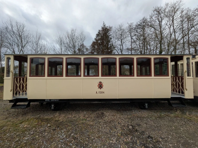 Voiture A 1584 du TTA