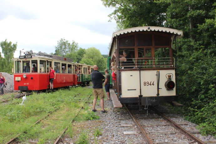 Baladeuse B 8944 du TTA